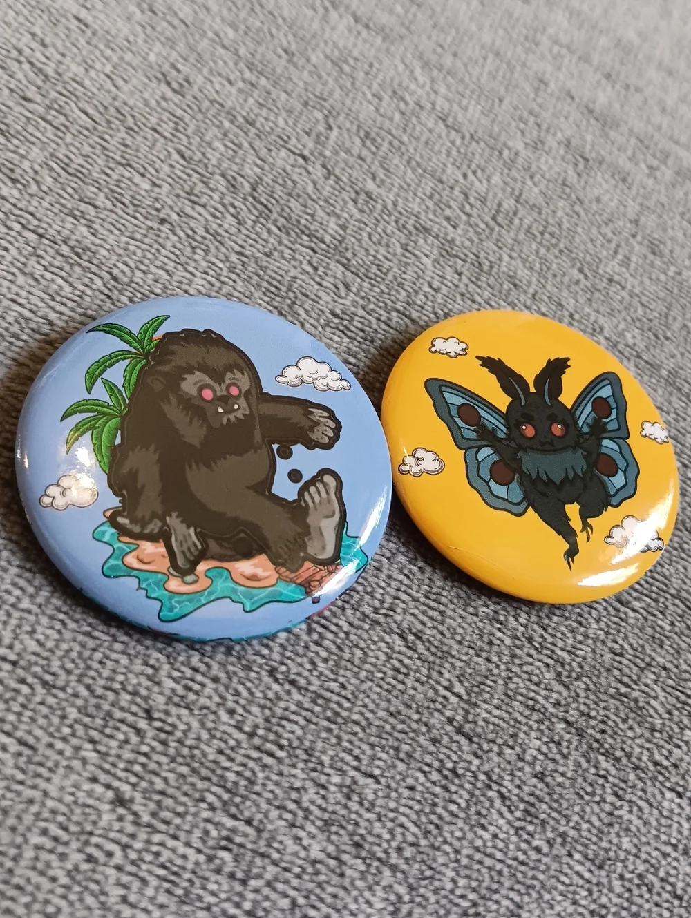 Cute Cryptid Creature Kawaii Button, Backpack Pin Set, Bigfoot & MothMan Montser - Picture 3 of 5